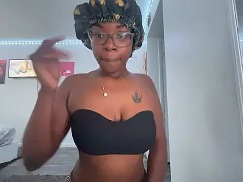 Snapshot of twerkaholic120 chatting on October 2025 03:46:02 PM twerkaholic120 online show from October 2025 03:46:02 PM