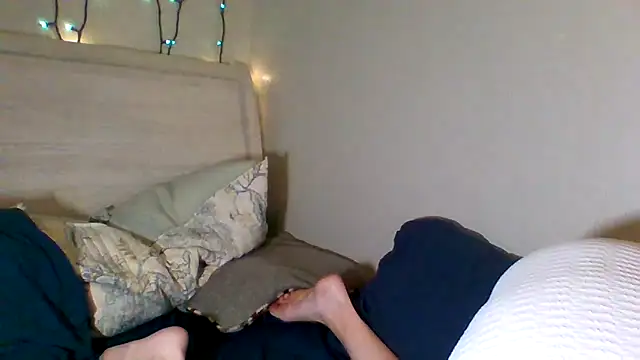 easy briezy online show from October 2025 02:09:02 AM