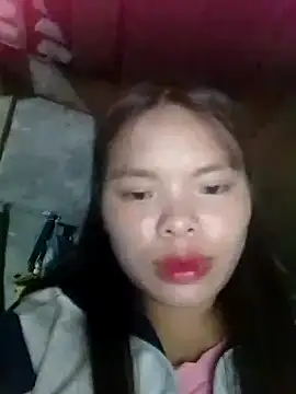 hello-cute online show from October 2025 01:45:02 PM