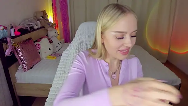 CeaneLino online show from October 2025 06:32:02 PM