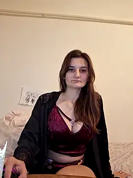 Nika aa online show from November 2025 08:24:02 PM