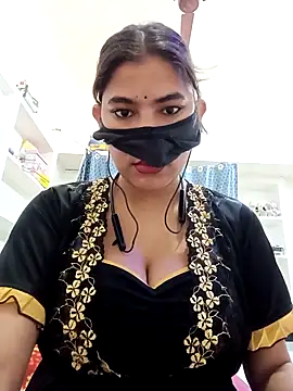 Snapshot of Hot_radhaji chatting on April 2026 01:41:01 AM Hot radhaji online show from April 2026 01:41:01 AM