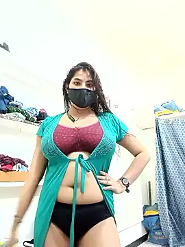 Snapshot of Hot_radhaji chatting on April 2026 03:05:01 PM Hot radhaji online show from April 2026 03:05:01 PM
