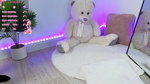 Alexaaa01  online show from October 2025 11:55:01 AM