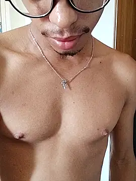 Snapshot of biell_lima chatting on November 2025 02:20:02 PM biell lima online show from November 2025 02:20:02 PM