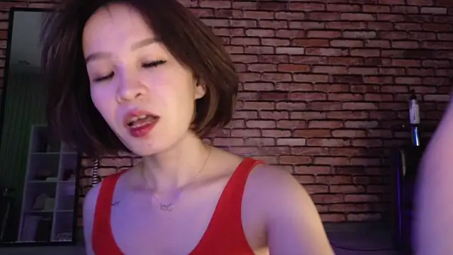 saya li1 online show from November 2025 09:38:01 PM