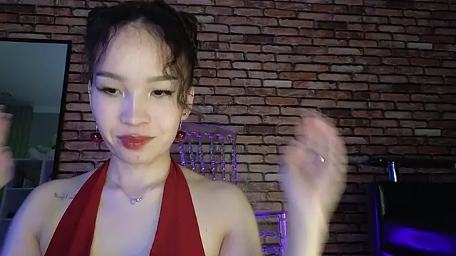 saya li1 online show from November 2025 10:08:02 PM