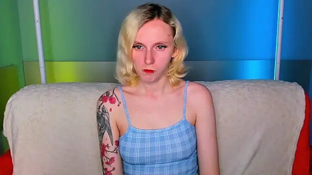 LikiLips online show from June 2026 01:11:02 AM