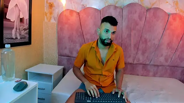 Snapshot of onlymen2025 chatting on October 2025 11:53:02 AM onlymen2025 online show from October 2025 11:53:02 AM