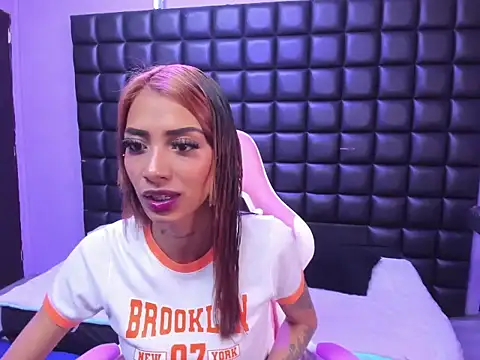 KarlaSlutSkinny   online show from November 2025 02:49:02 PM