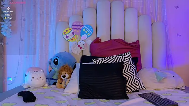 Snapshot of SweetRenata_ chatting on June 2026 12:44:02 PM SweetRenata online show from June 2026 12:44:02 PM