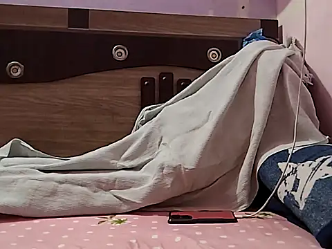 vickymtrb online show from February 2026 03:27:01 AM