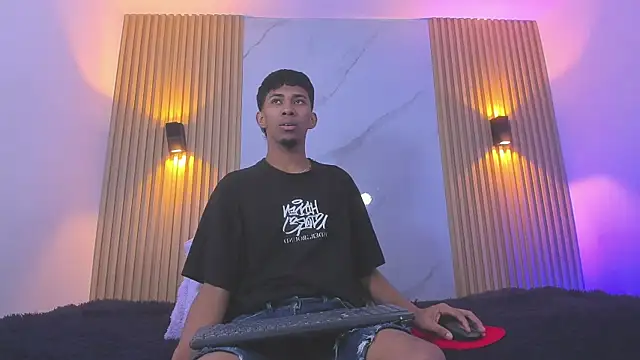 Ethan thouse online show from October 2025 03:16:01 AM