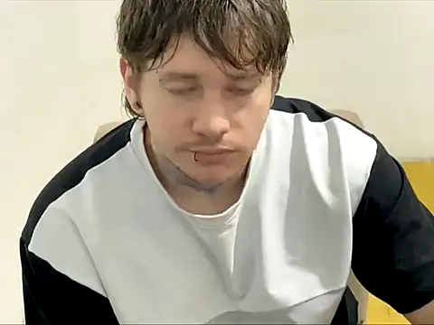 Snapshot of Skol_100802 chatting on February 2026 04:56:01 AM Skol 100802 online show from February 2026 04:56:01 AM