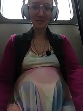 Snapshot of Lucy_colee chatting on December 2025 07:53:01 PM Lucy colee online show from December 2025 07:53:01 PM