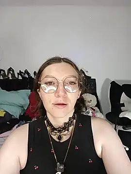 Lucy colee online show from March 2026 03:38:02 PM