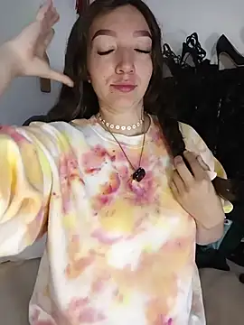 Lucy colee online show from March 2026 04:43:01 PM