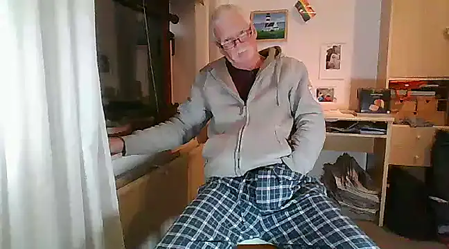 super-snoopy online show from December 2024 09:28:02 PM