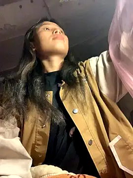 Han-han123 online show from November 2025 09:53:01 PM