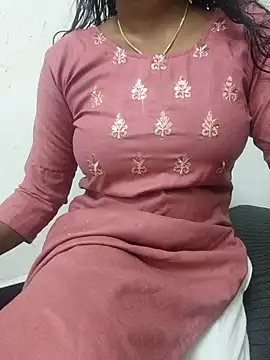 Snapshot of Tamilmallu-duskygirl03 chatting on November 2025 09:31:02 AM Tamilmallu-duskygirl03 online show from November 2025 09:31:02 AM