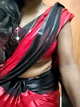 Snapshot of Tamilmallu-duskygirl03 chatting on January 2026 05:55:02 AM Tamilmallu-duskygirl03 online show from January 2026 05:55:02 AM