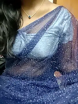 Snapshot of Tamilmallu-duskygirl03 chatting on January 2026 05:45:02 AM Tamilmallu-duskygirl03 online show from January 2026 05:45:02 AM