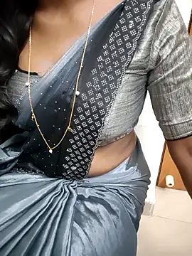 Snapshot of Tamilmallu-duskygirl03 chatting on February 2026 06:41:02 AM Tamilmallu-duskygirl03 online show from February 2026 06:41:02 AM