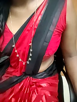 Snapshot of Tamilmallu-duskygirl03 chatting on February 2026 04:50:02 AM Tamilmallu-duskygirl03 online show from February 2026 04:50:02 AM