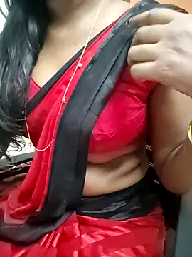 Snapshot of Tamilmallu-duskygirl03 chatting on June 2026 05:35:02 AM Tamilmallu-duskygirl03 online show from June 2026 05:35:02 AM