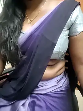 Snapshot of Tamilmallu-duskygirl03 chatting on June 2026 05:22:01 AM Tamilmallu-duskygirl03 online show from June 2026 05:22:01 AM