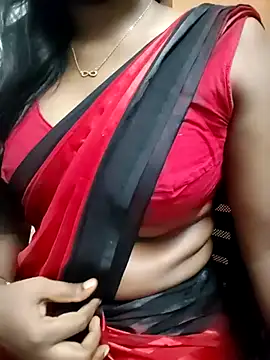 Snapshot of Tamilmallu-duskygirl03 chatting on June 2026 05:45:01 PM Tamilmallu-duskygirl03 online show from June 2026 05:45:01 PM