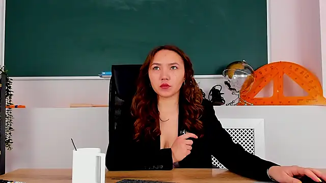 AnnaJonson online show from November 2025 03:07:01 AM