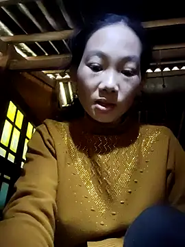 gio-thu online show from November 2025 05:39:01 AM