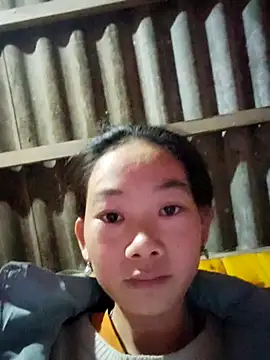 gio-thu online show from November 2025 11:19:02 PM