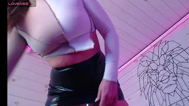 Snapshot of CandyBunie chatting on February 2026 03:03:01 AM CandyBunie online show from February 2026 03:03:01 AM