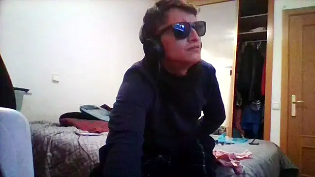 JerryelGato online show from November 2025 01:28:02 AM