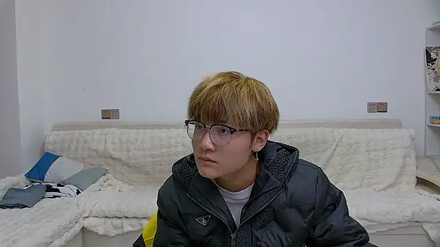 Snapshot of KK-cuteboy chatting on February 2026 10:27:01 AM KK-cuteboy online show from February 2026 10:27:01 AM