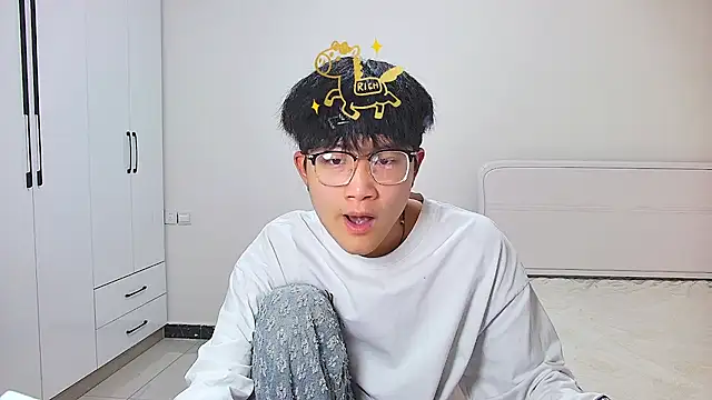 Snapshot of KK-cuteboy chatting on May 2026 11:26:02 AM KK-cuteboy online show from May 2026 11:26:02 AM