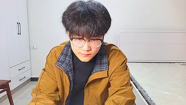 Snapshot of KK-cuteboy chatting on May 2026 12:21:02 PM KK-cuteboy online show from May 2026 12:21:02 PM