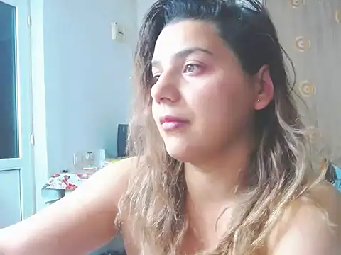 MadisonCharm online show from April 2026 08:20:02 PM