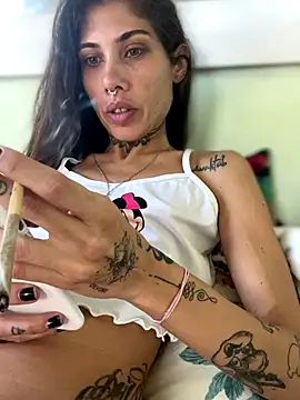 casalskunk online show from November 2025 10:39:02 AM