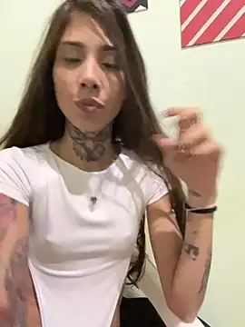casalskunk online show from May 2026 11:21:01 PM
