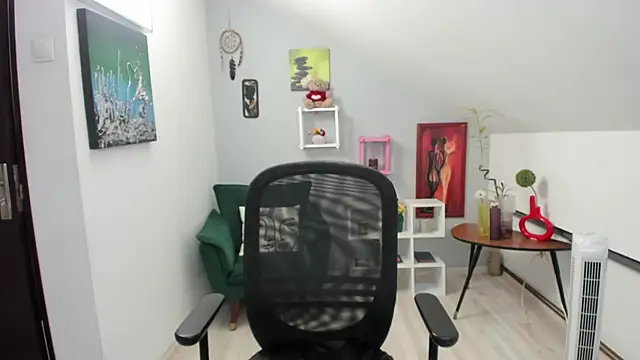 BettyJamess online show from October 2025 07:27:01 PM