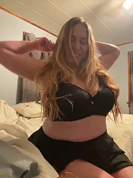 SugarMilkandHoney online show from December 2025 12:51:02 AM