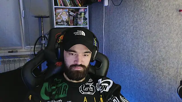 Nik Namee online show from November 2025 06:40:01 PM