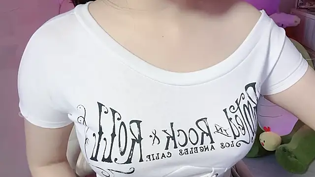 BeChinh Lee online show from March 2026 04:59:02 AM