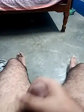 TrainedBend28 online show from October 2025 07:14:02 PM