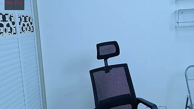 Snapshot of sexyboy-lele chatting on October 2025 06:45:01 AM sexyboy-lele online show from October 2025 06:45:01 AM