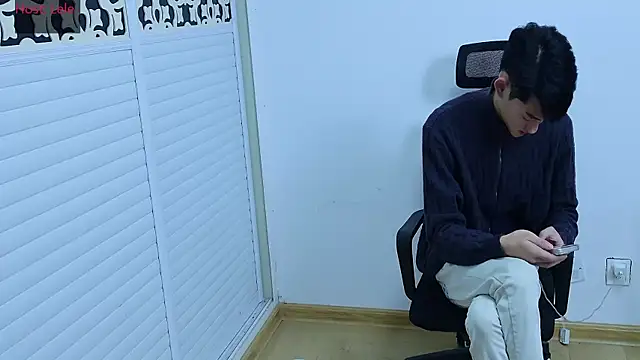 Snapshot of sexyboy-lele chatting on October 2025 12:45:01 PM sexyboy-lele online show from October 2025 12:45:01 PM