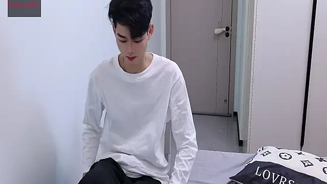 Snapshot of sexyboy-lele chatting on November 2025 10:48:02 AM sexyboy-lele online show from November 2025 10:48:02 AM